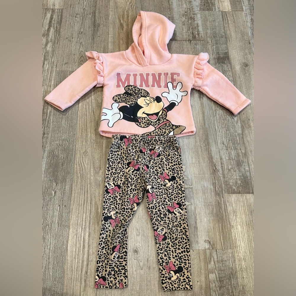 2 Minnie Mouse outfits 3T